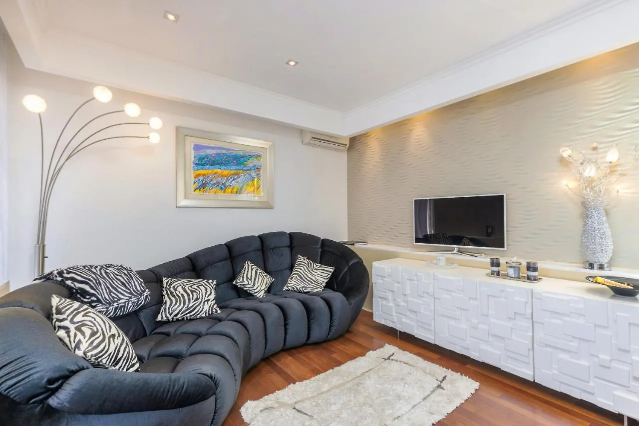 Adriatic Dream - Luxury Apartment & Private Pool Only For You 茨里克韦尼察