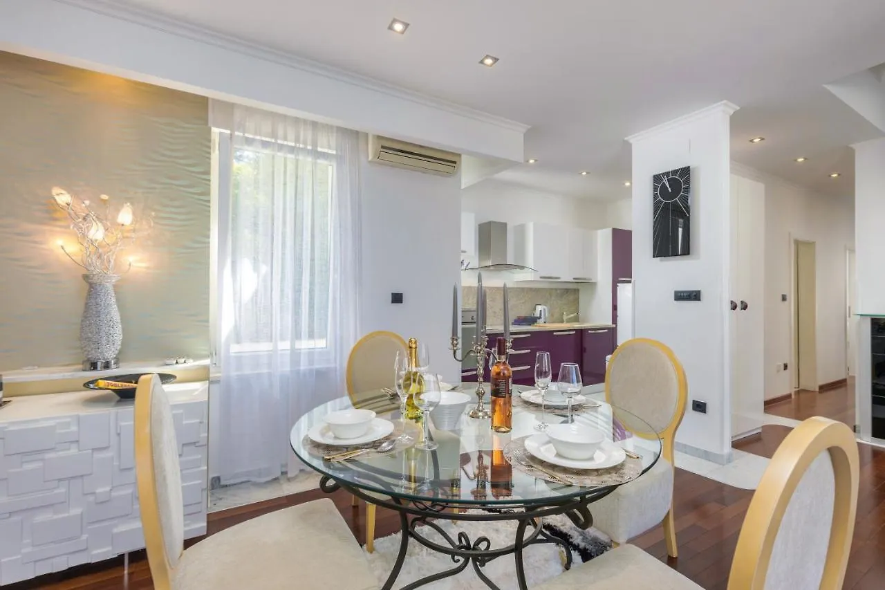 Adriatic Dream - Luxury Apartment & Private Pool Only For You 茨里克韦尼察