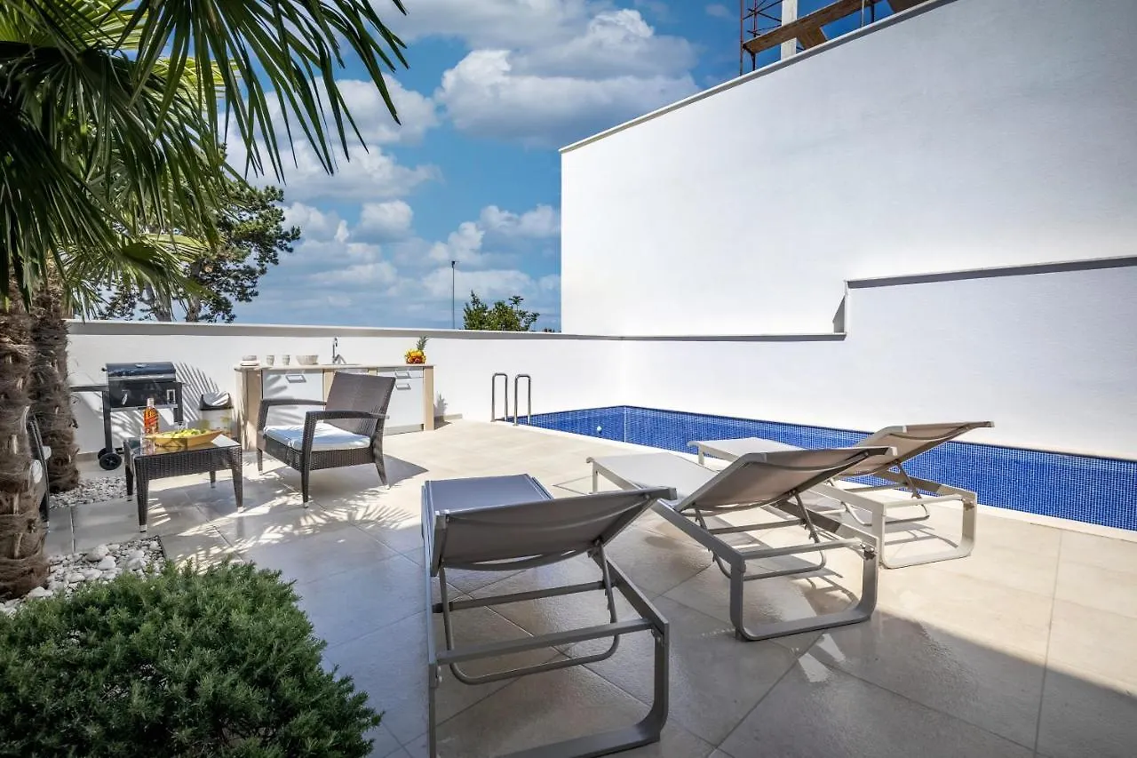 Adriatic Dream - Luxury Apartment & Private Pool Only For You 茨里克韦尼察