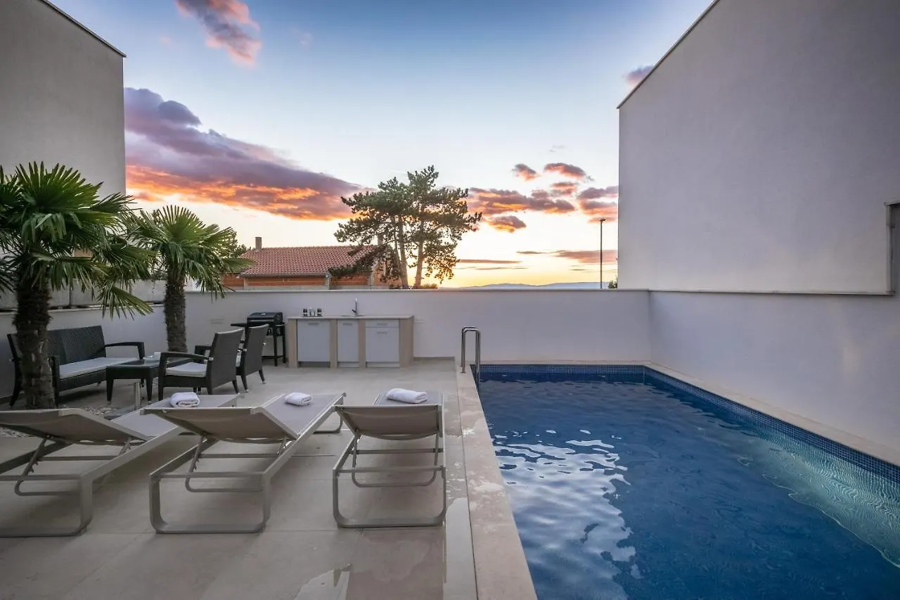 Adriatic Dream - Luxury Apartment & Private Pool Only For You 茨里克韦尼察